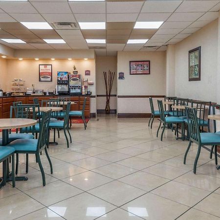 Econo Lodge Downtown Луисвилл Экстерьер фото