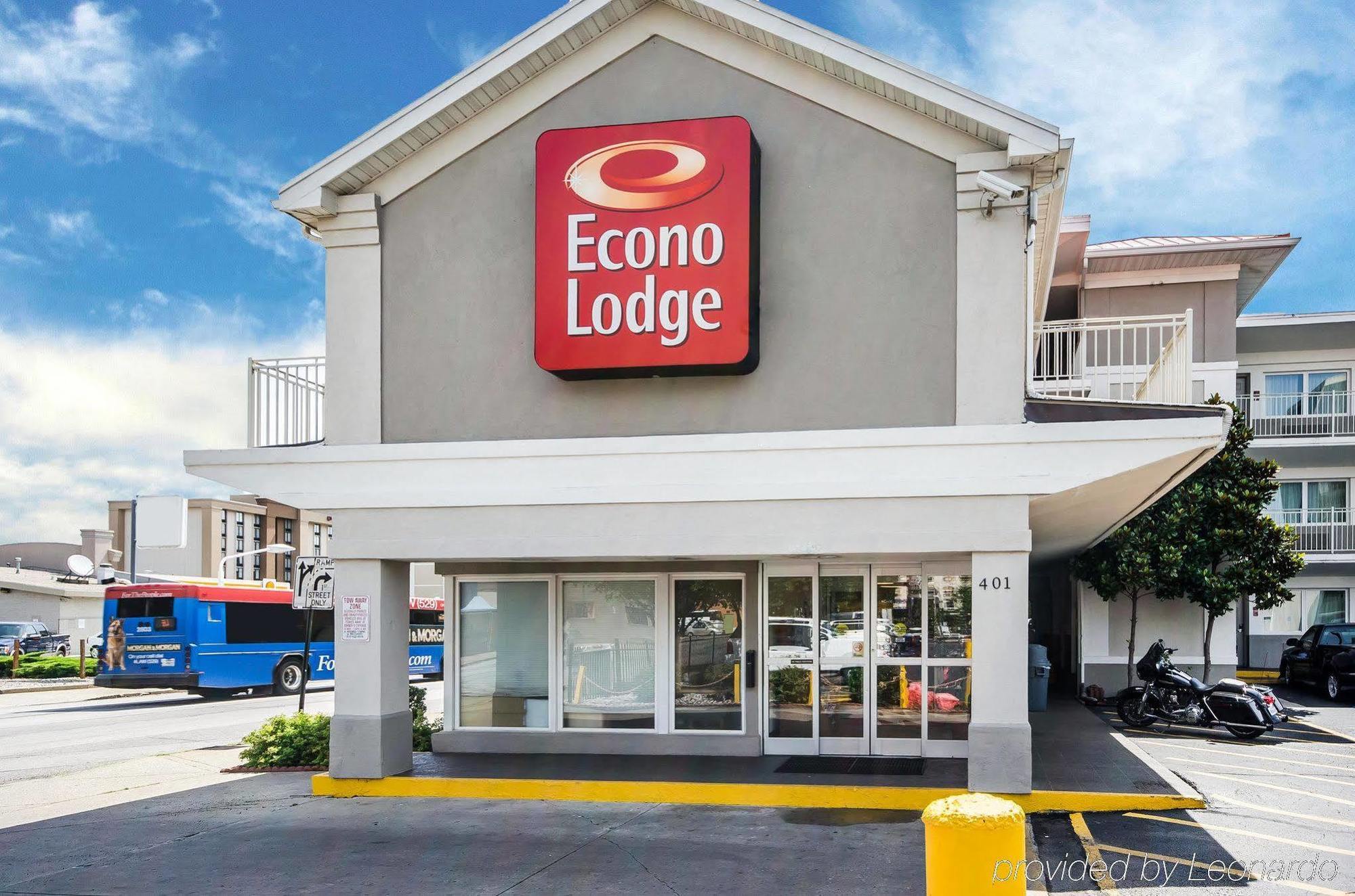 Econo Lodge Downtown Луисвилл Экстерьер фото