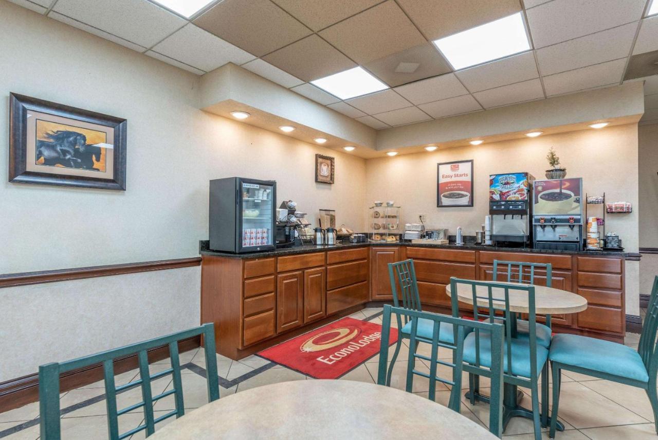 Econo Lodge Downtown Луисвилл Экстерьер фото